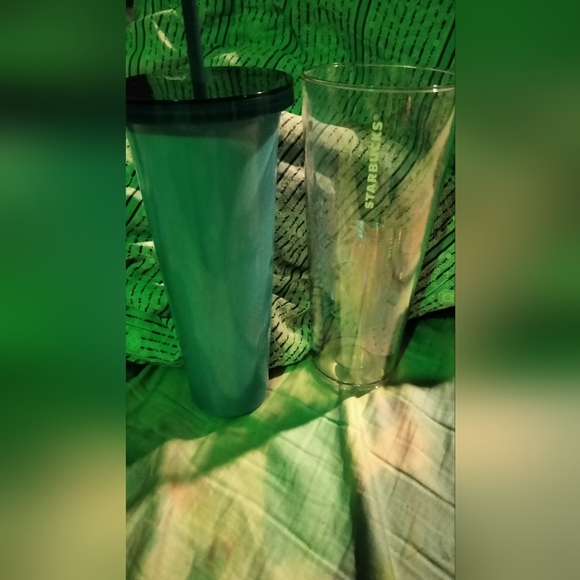 NWT Starbucks 2022 NEW* Mermaid Frosted Iridescent Tumbler - Picture 7 of 10